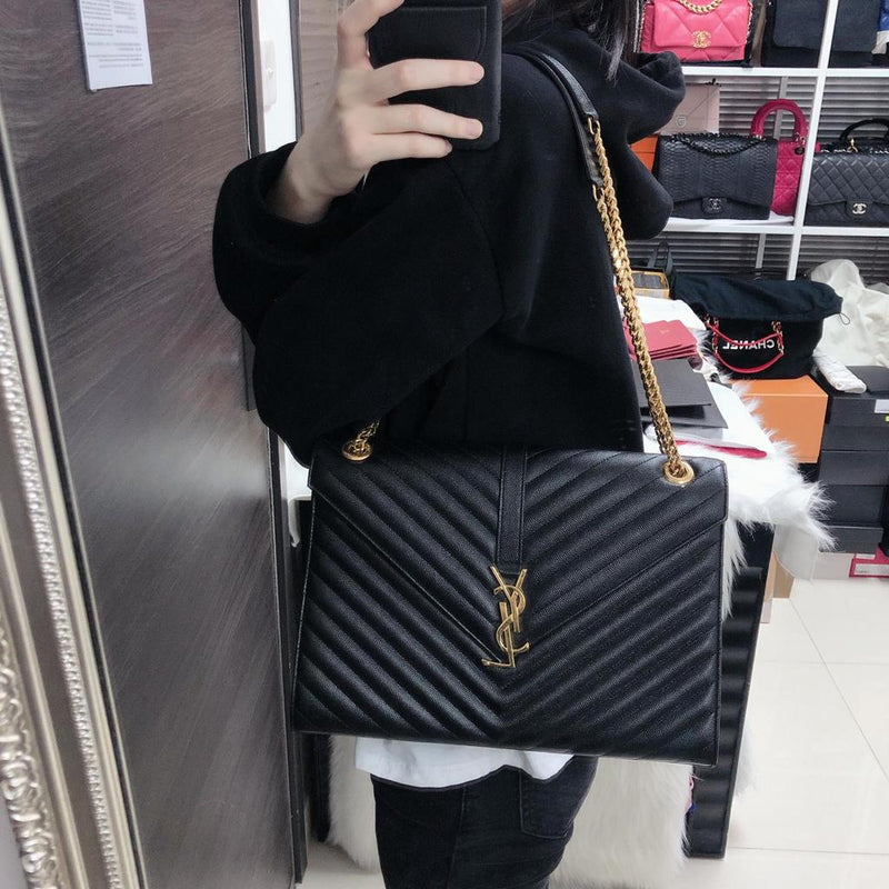 Envelope Large Flap in Chevron Quilted Leather Black