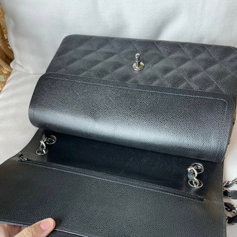 chanel classic flap jumbo caviar double