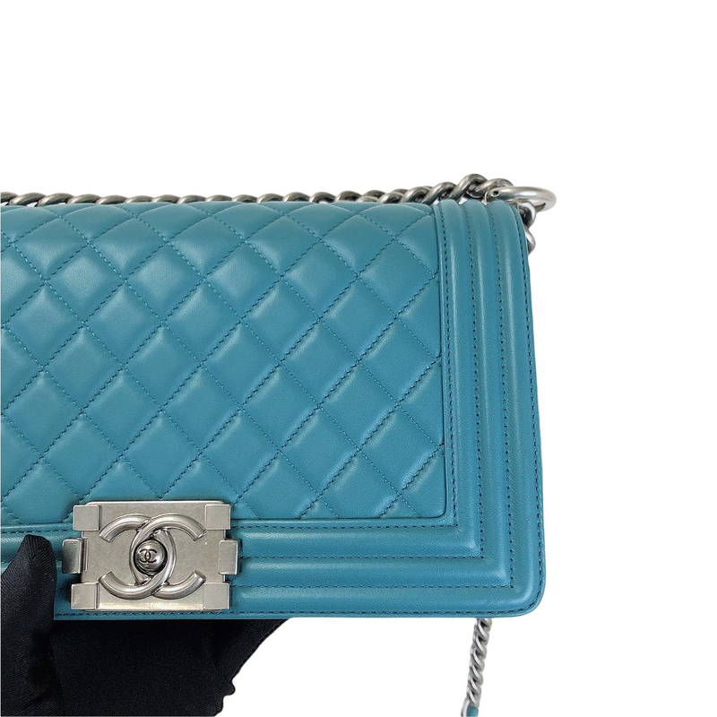 Chanel Midnight Blue Medium Quilted Boy Bag LGHW — BLOGGER ARMOIRE