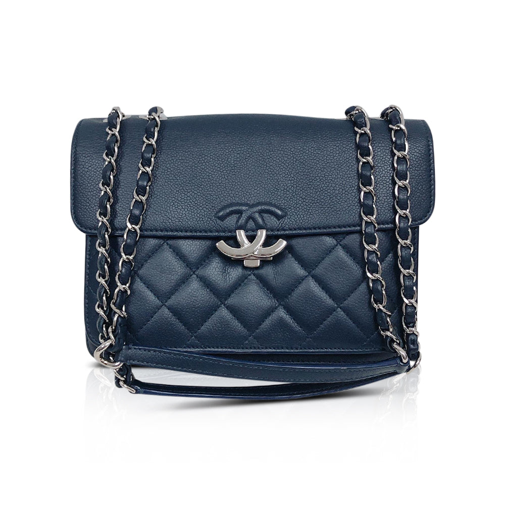 CC Blue Box Flap Medium in Grained Calfskin Quilted