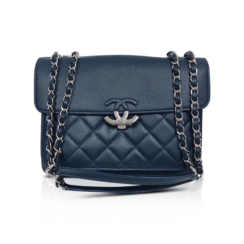 CC Blue Box Flap Medium in Grained Calfskin Quilted