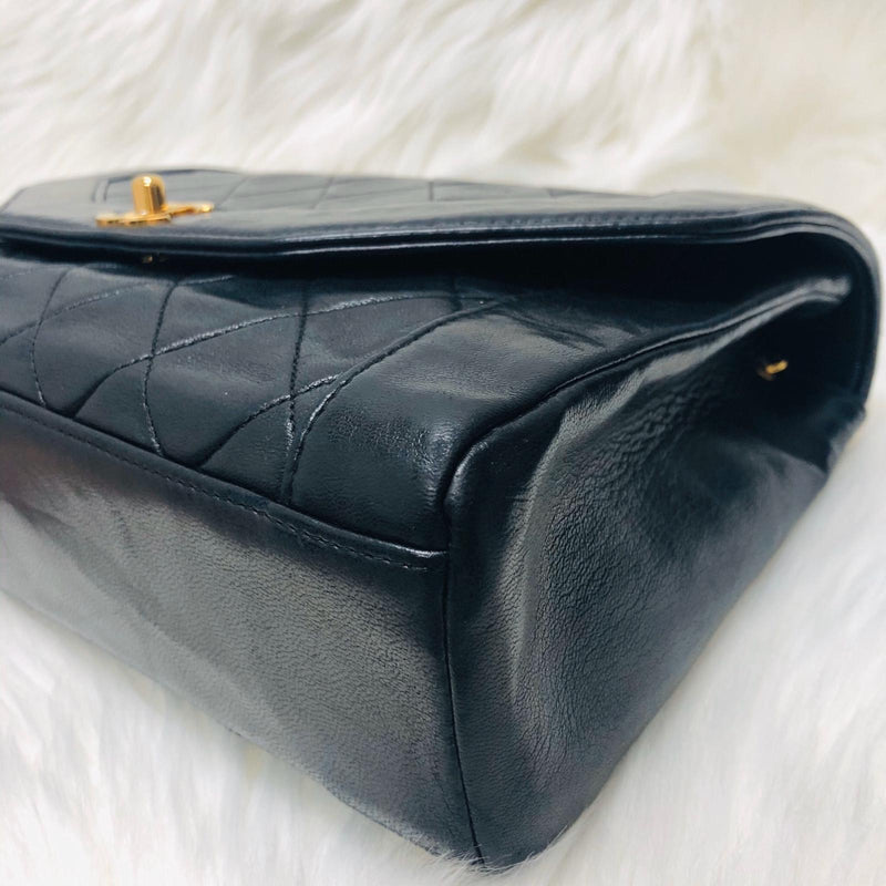 Classic Medium Diana Flap in Black Lambskin GHW
