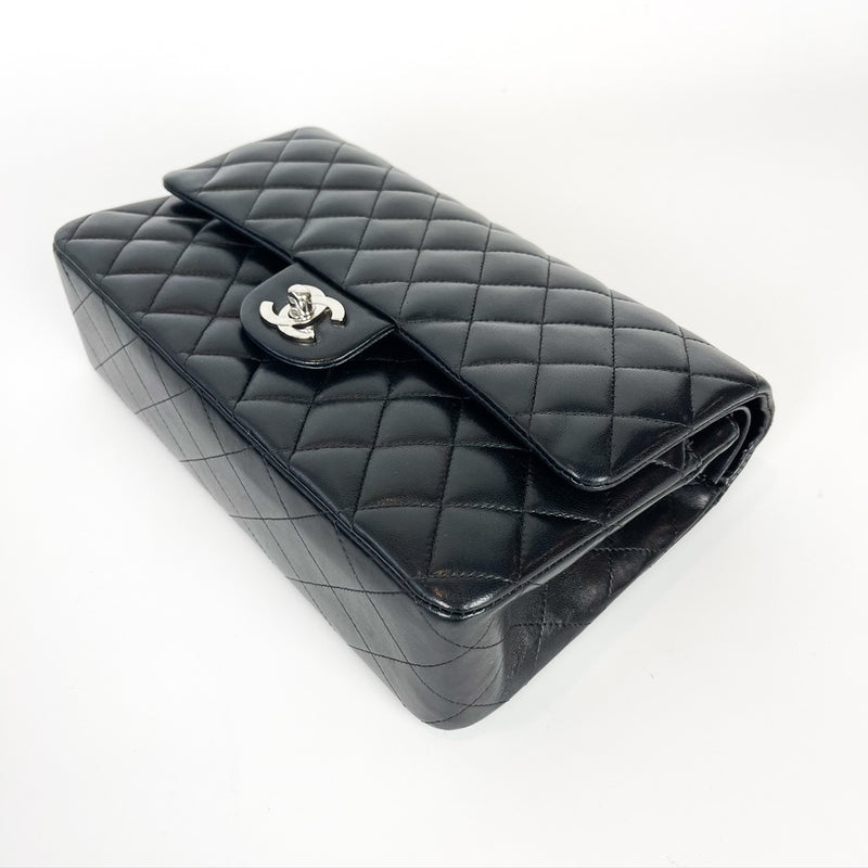 Classic Flap Medium Lambskin Black SHW