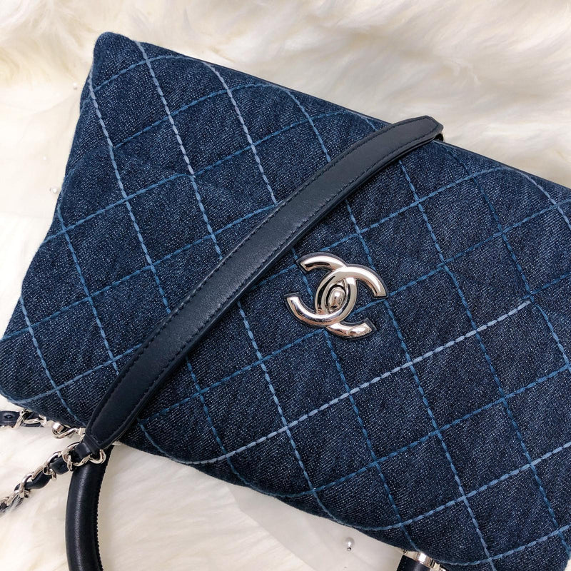 Chanel Blue Quilted Denim Top Handle 22 Backpack Silver Hardware, 2023  Available For Immediate Sale At Sotheby's