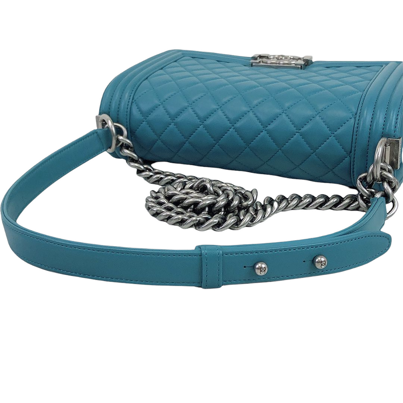 Chanel Bleu Foncé Quilted Lambskin Boy Bag New Medium So Black Hardware  Available For Immediate Sale At Sotheby's