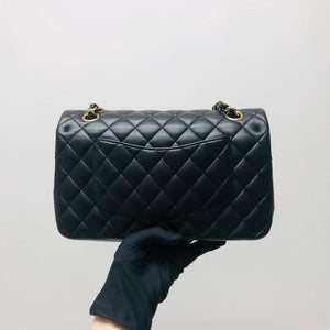 Classic Flap Black Medium Lambskin GHW