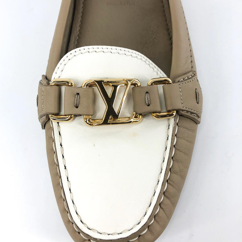 LV Buckle Classic Two-toned Flats