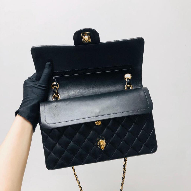Classic Double Flap M/L Lambskin with GHW