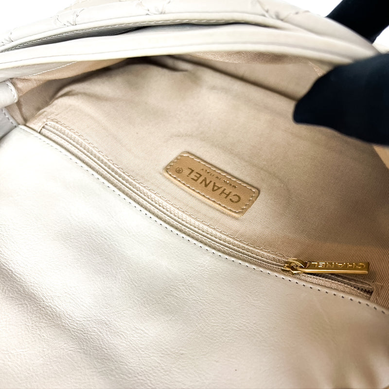 Calfskin Quilted Medium Wild Stitch Flap Beige