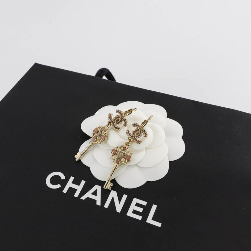 Chanel CC Silver Key Charm - Luxury Helsinki
