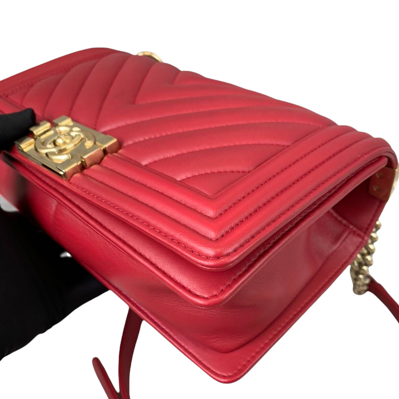 Old Medium Boy Chevron Calfskin Red GHW