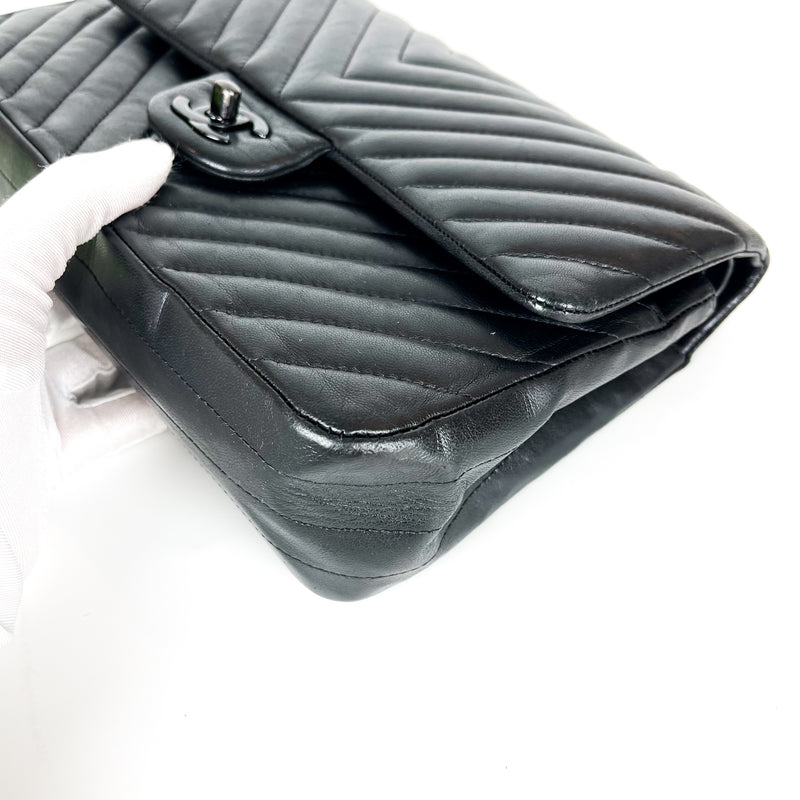 Medium Classic Double Flap So Black Chevron Bag