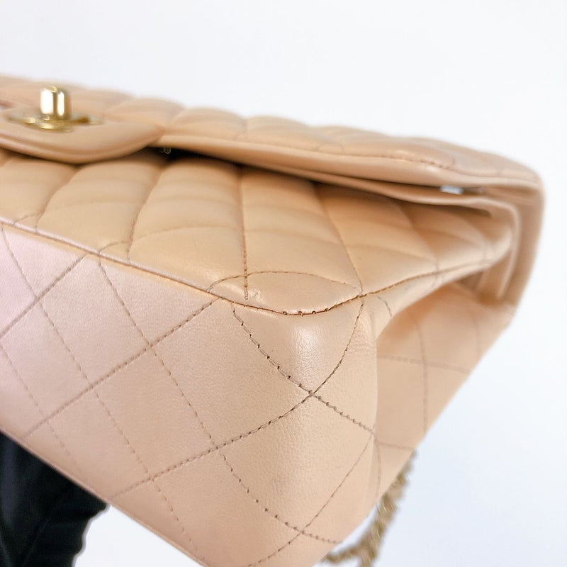 Classic Flap Medium Lambskin Beige GHW