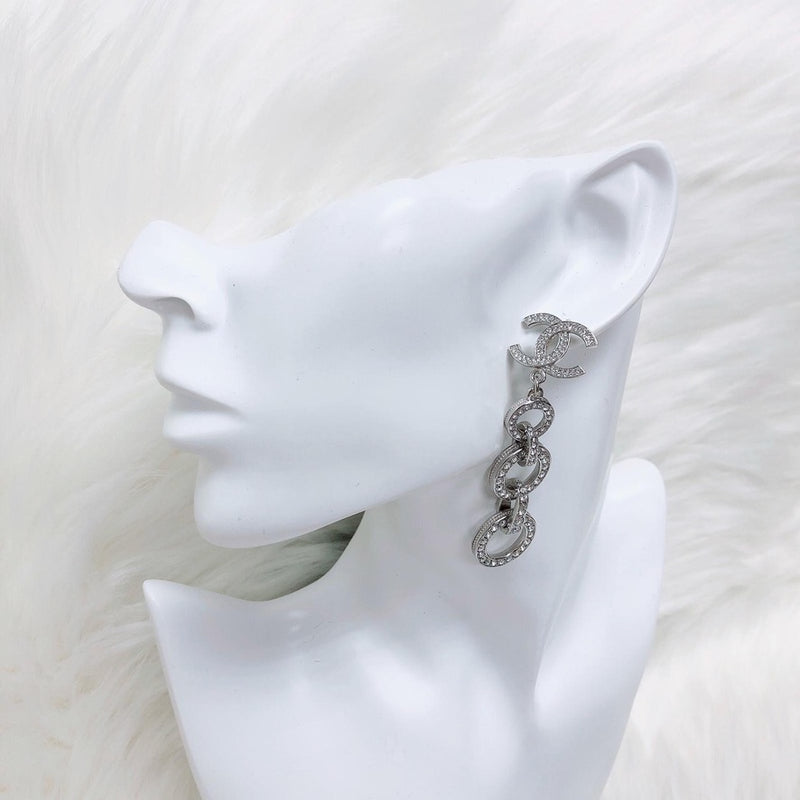 CC Dangle Earrings in Black 2020 SS