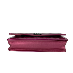 Boy Wallet on Chain Patent Magenta SHW