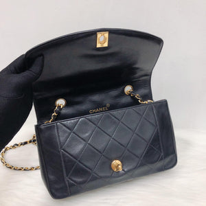 Small Classic Diana flap Black Lambskin GHW
