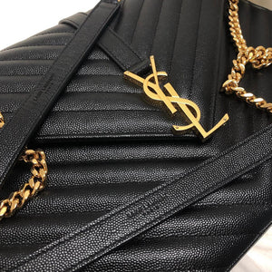 Envelope Large Flap in Chevron Quilted Leather Black