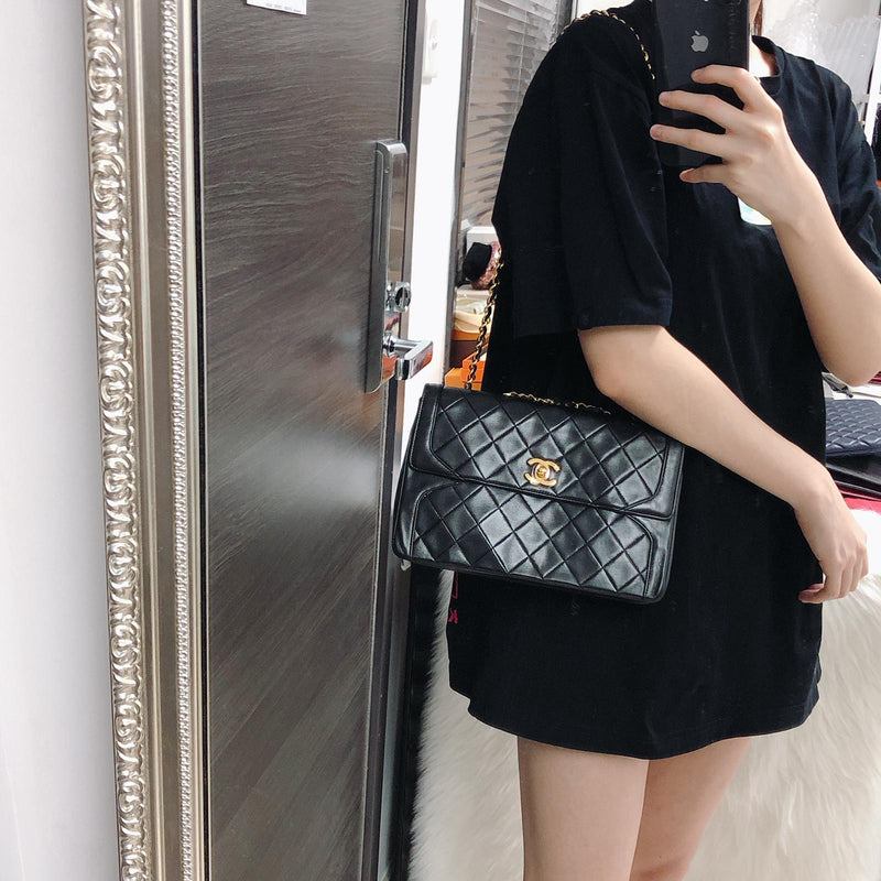Vintage Rare Flap Bag Quilted Lambskin Medium Black