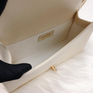 Old Medium Le Boy in Quilted Cream Calfskin with GHW
