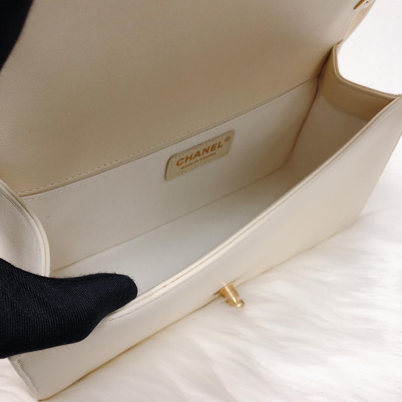 Old Medium Le Boy in Quilted Cream Calfskin with GHW