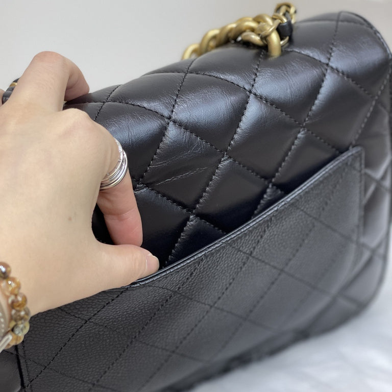 Chain Handle Flap Bag Lambskin Caviar Black GHW