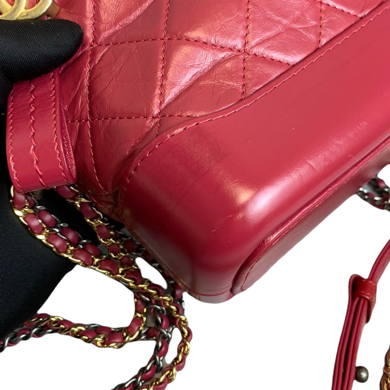 Aged Calfskin Quilted Small Gabrielle Hobo Red