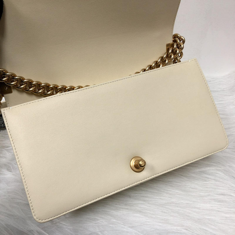 Old Medium Le Boy in Quilted Cream Calfskin with GHW
