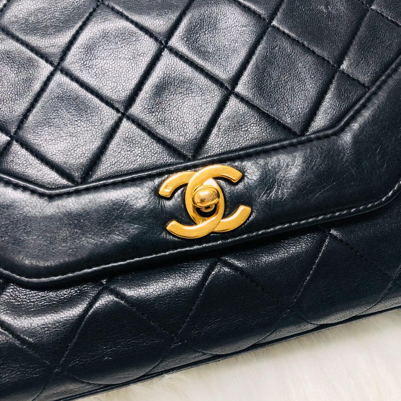 Classic Medium Diana Flap in Black Lambskin GHW