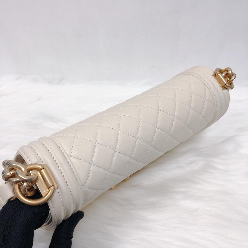 Old Medium Le Boy in Quilted Cream Calfskin with GHW