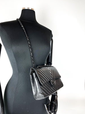 Medium Classic Double Flap So Black Chevron Bag