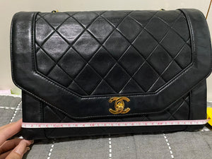 Classic Medium Diana Flap in Black Lambskin GHW