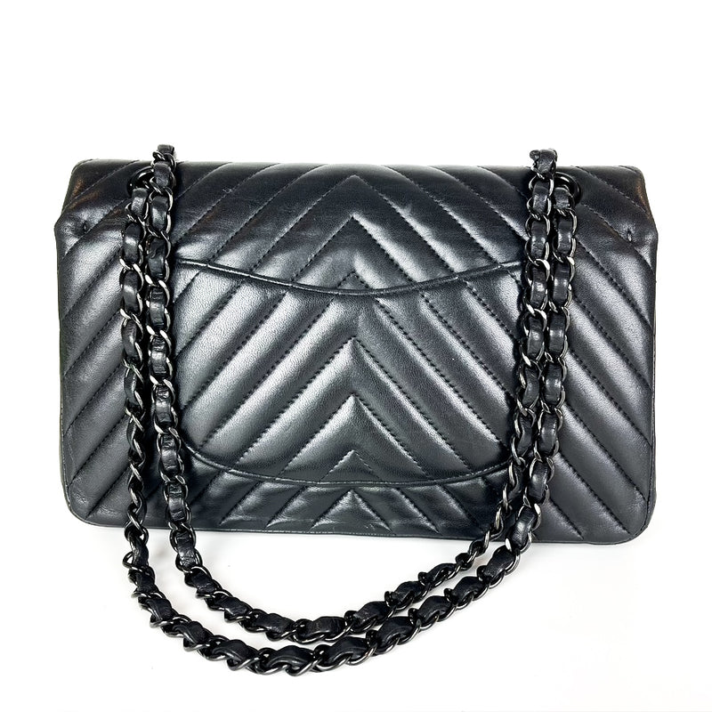 Chanel Classic Chevron M/L Medium Double Flap So Black Patent Calfskin – Coco  Approved Studio