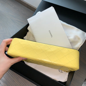 Classic Flap Medium Lambskin with Light GHW