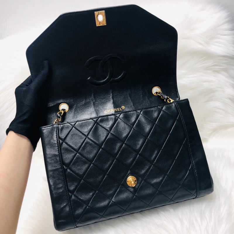 Classic Medium Diana Flap in Black Lambskin GHW