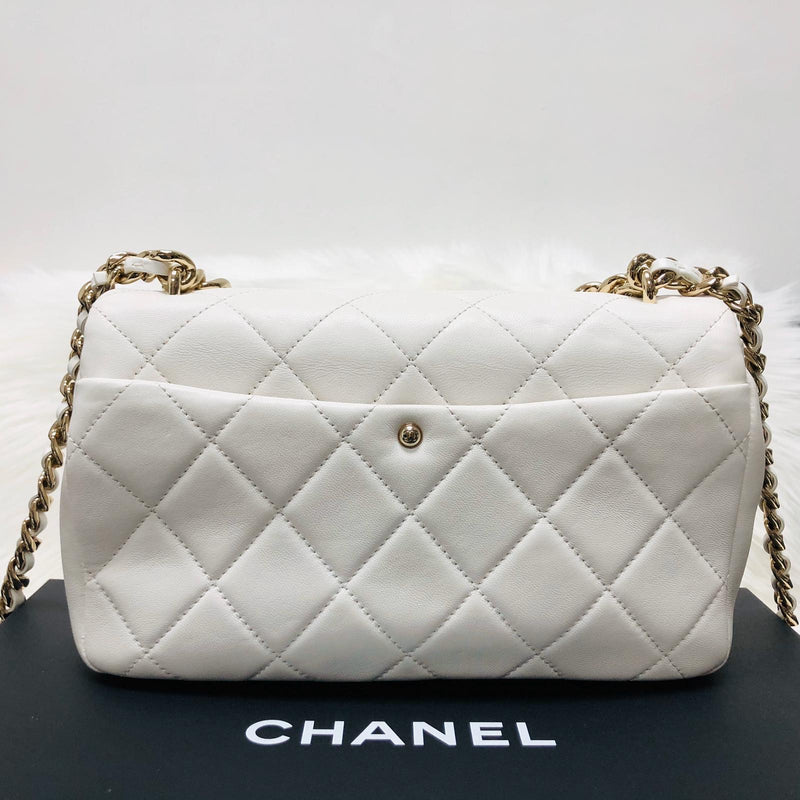 Chanel Purse White Lamb skin Fabric Inside Metal Chain Removable Bag Mint  Flipz