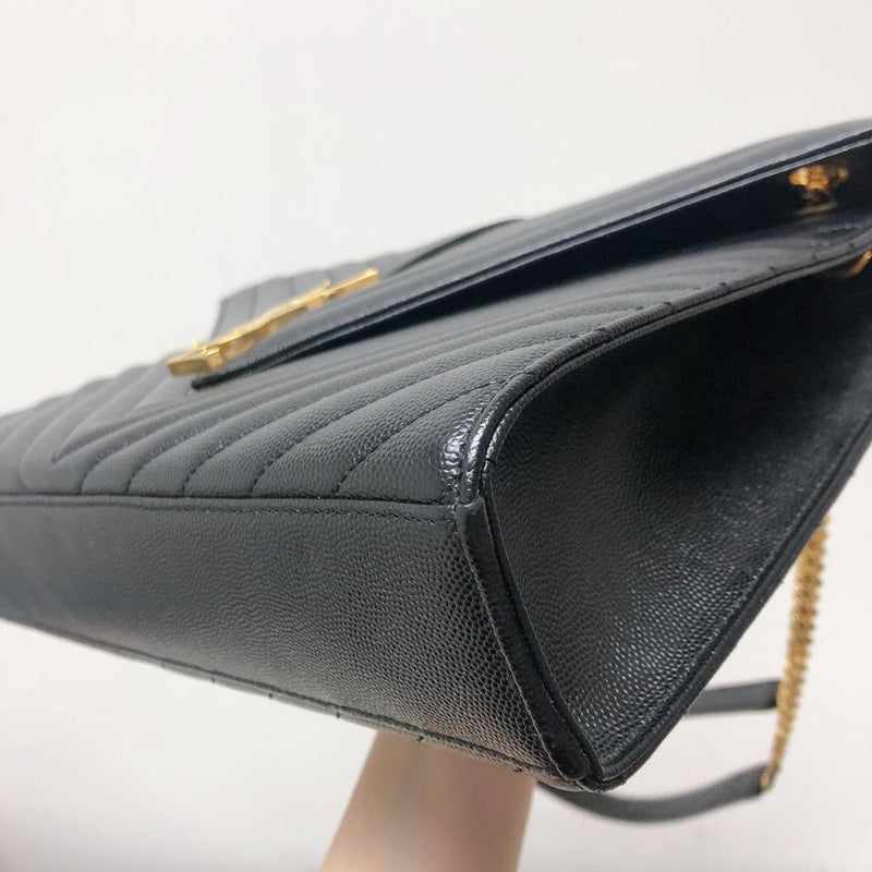 Envelope Large Flap in Chevron Quilted Leather Black
