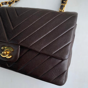 Vintage Classic Flap Chevron Medium GHW Brown