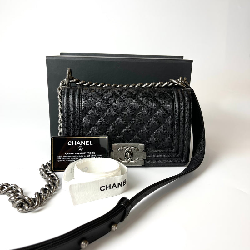 Chanel Boy Top Handle Quilted Calfskin Gold-tone Chain Medium Black in  Calfskin with Antique Gold-tone - GB