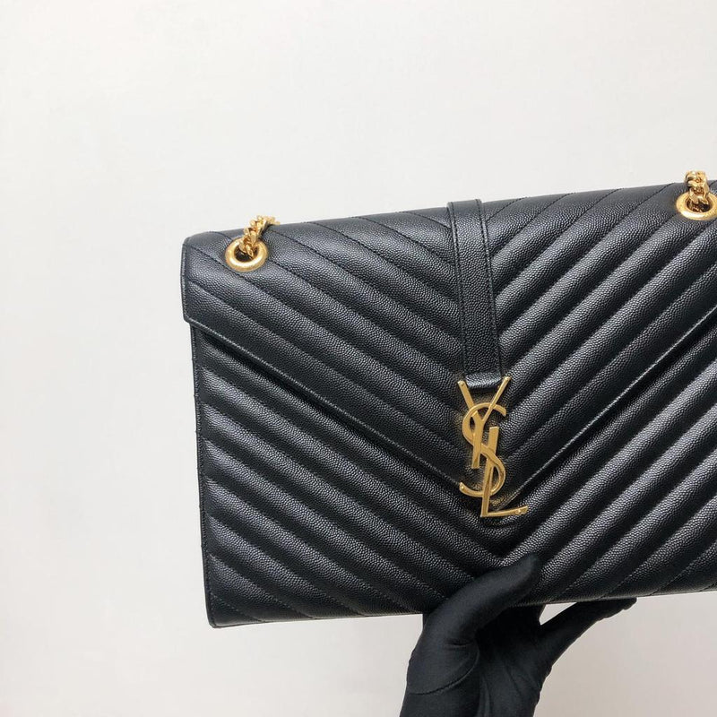 Envelope Large Flap in Chevron Quilted Leather Black