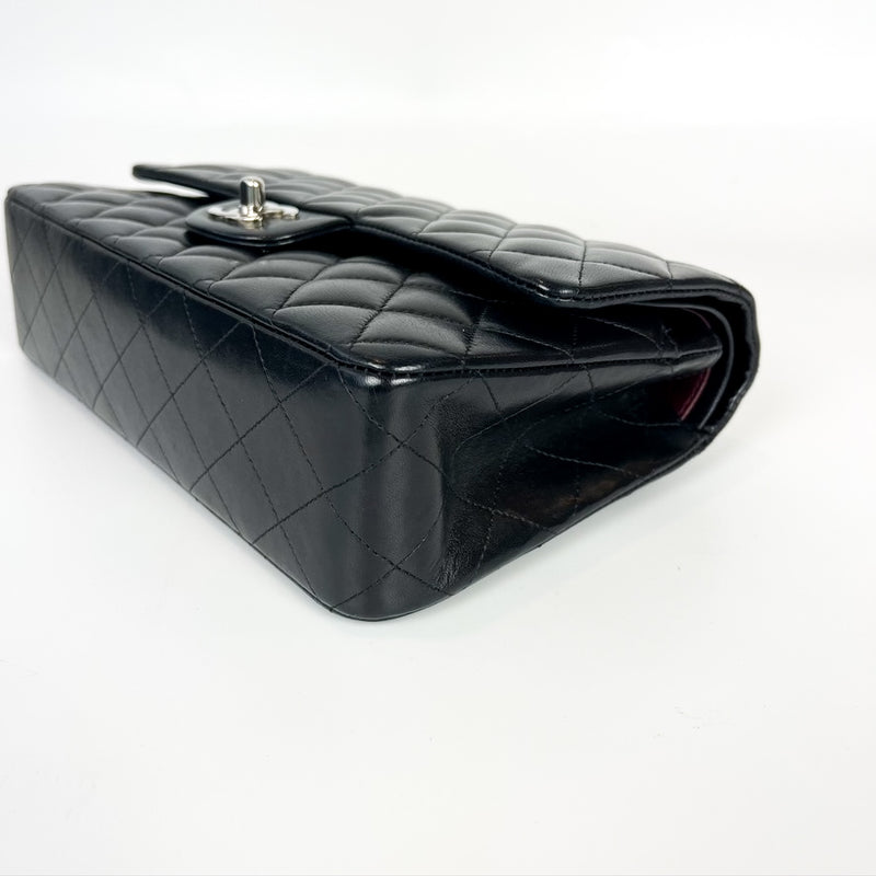 Classic Flap Medium Lambskin Black SHW