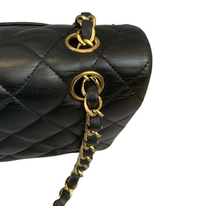 Classic Flap Medium Lambskin Black GHW