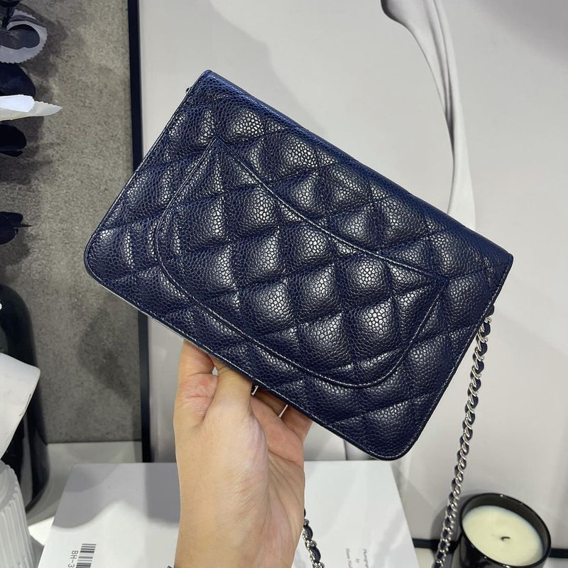 Caviar Wallet on Chain Navy Blue SHW