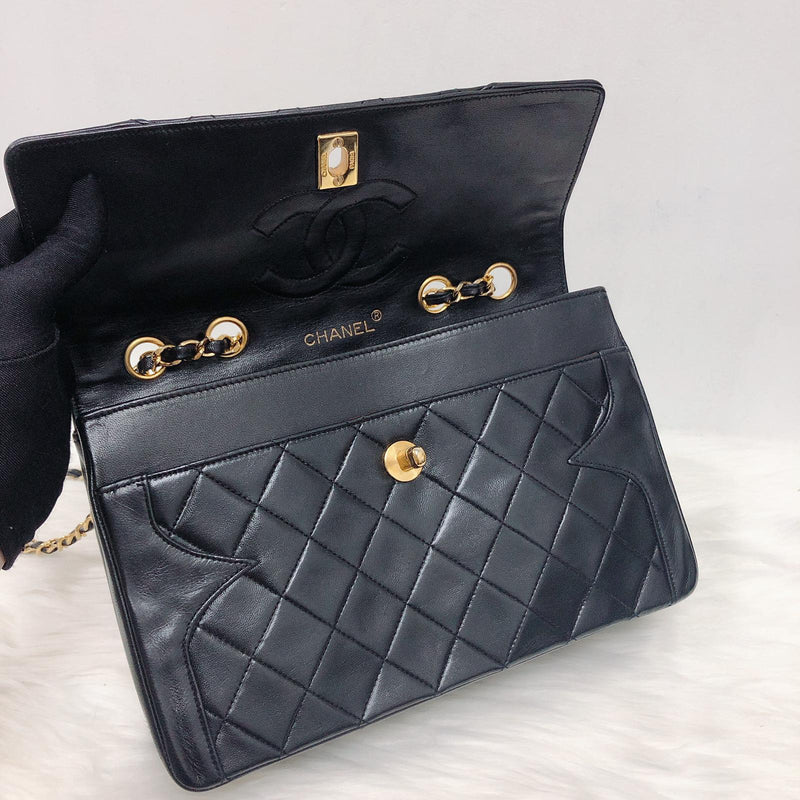 Vintage Rare Flap Bag Quilted Lambskin Medium Black