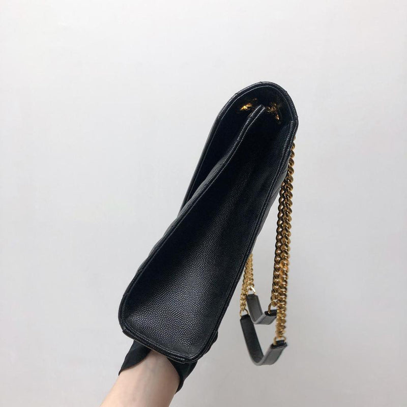 Envelope Large Flap in Chevron Quilted Leather Black