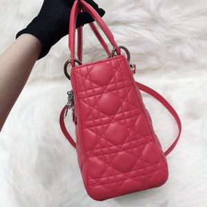 Cannage Lambskin Lady Dior Medium in Red