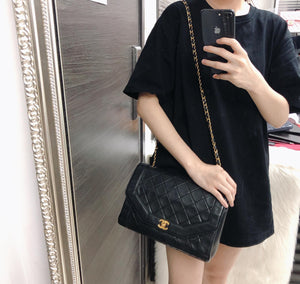 Classic Medium Diana Flap in Black Lambskin GHW