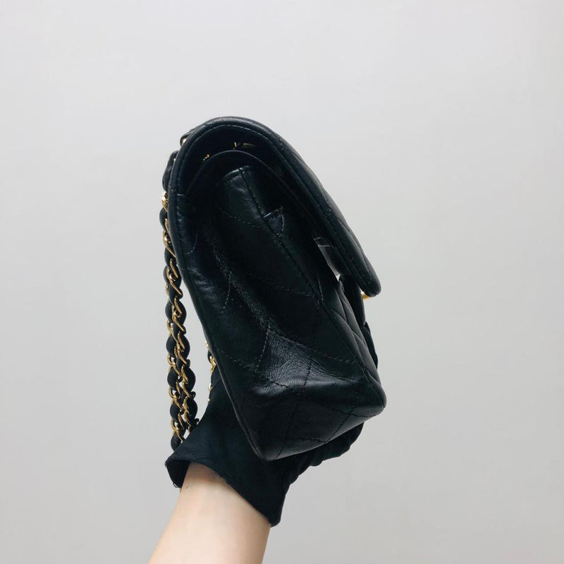 Classic Flap Black Medium Lambskin GHW
