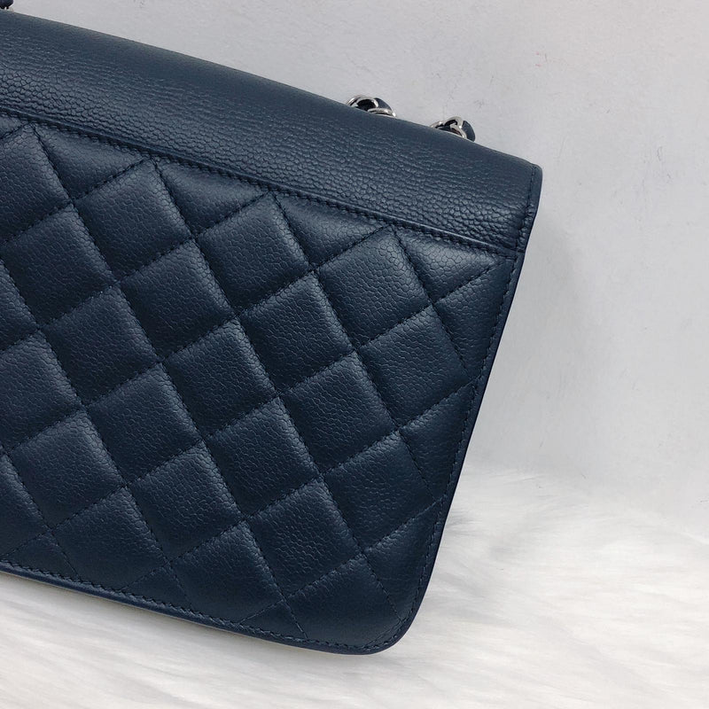 CC Blue Box Flap Medium in Grained Calfskin Quilted