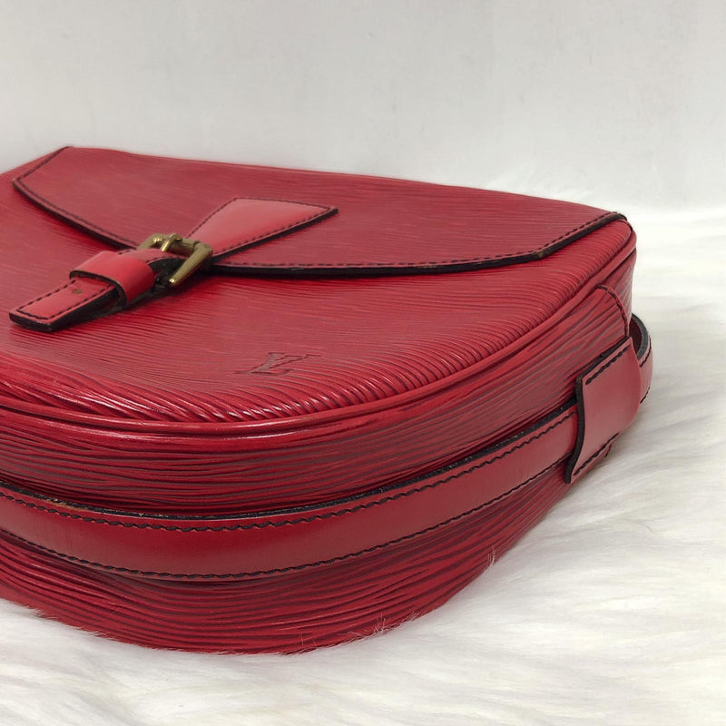 Sold at Auction: LOUIS VUITTON Jeune Fille MM Red Epi Crossbody Shoulder Bag