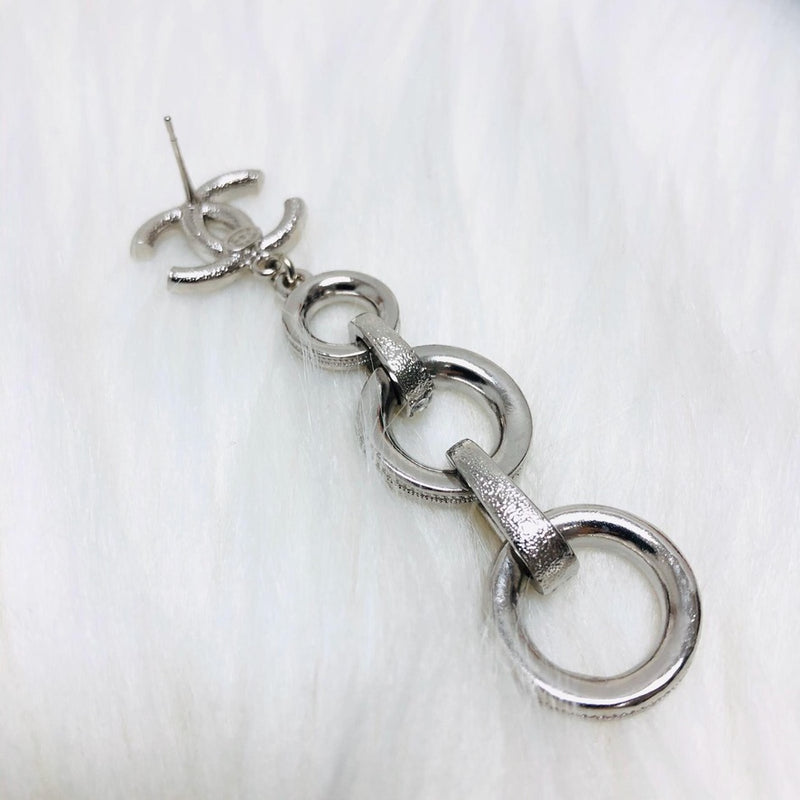 CC Dangle Earrings in Black 2020 SS